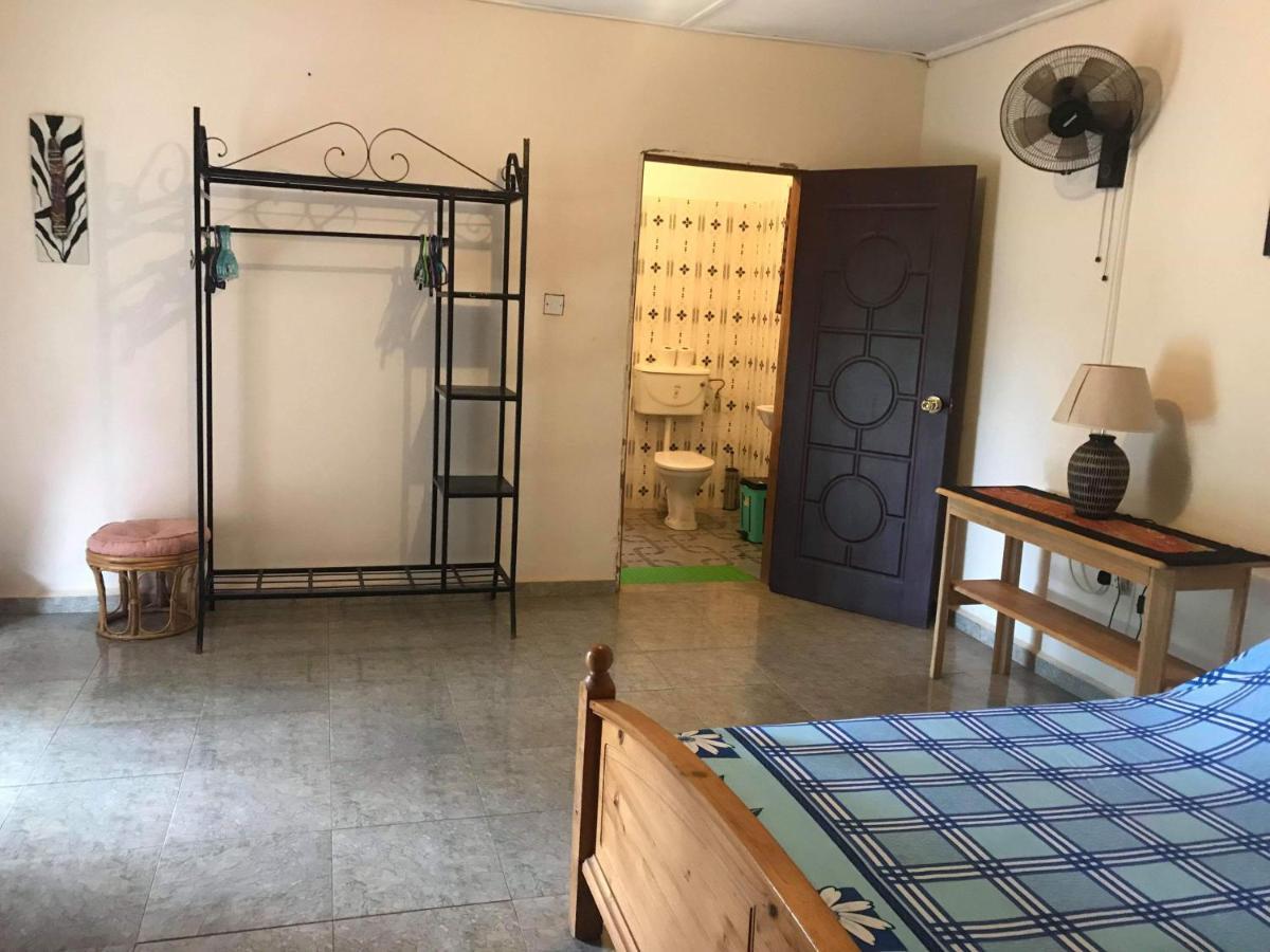 The Gunjur Project Lodge מראה חיצוני תמונה